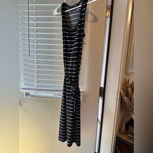 Jones New York Black and White One Shoulder Sheath Dress